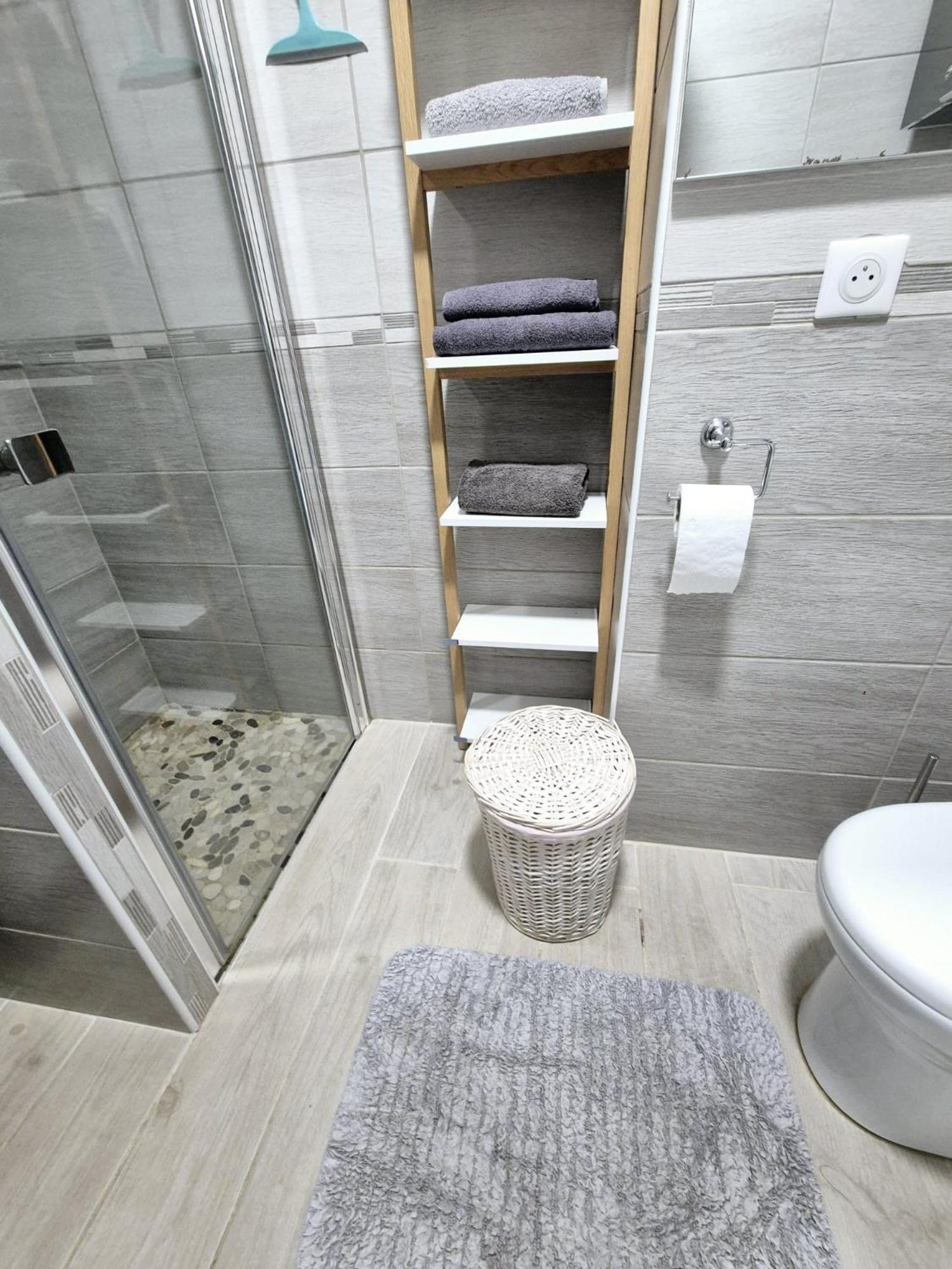 Appartamento Chez Celine & Rudi Moriani-Plage Esterno foto